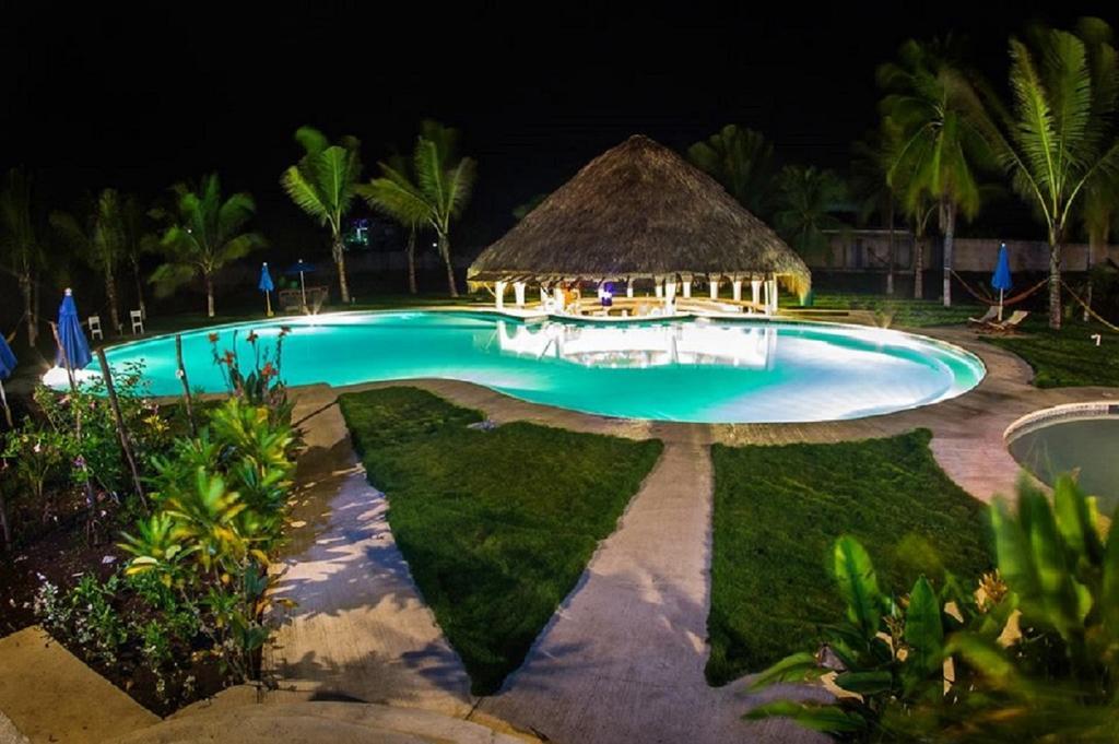 Hotel Cafe Del Sol Monterrico Exterior photo